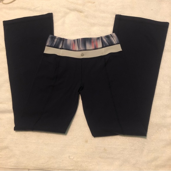 3/40$ Lululemon - Pink, Purple, and Blue Tie dye band Wide Leg Yoga Pants - Picture 2 of 5